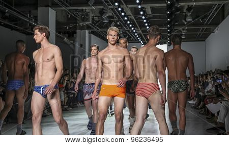 Parke & Ronen
