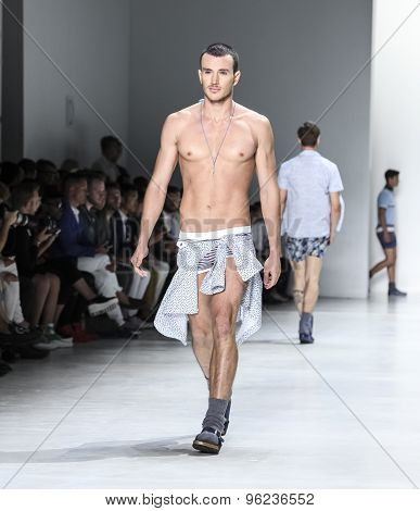 Parke & Ronen