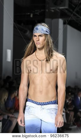 Parke & Ronen