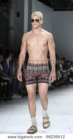 Parke & Ronen