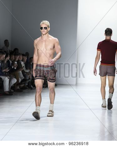 Parke & Ronen
