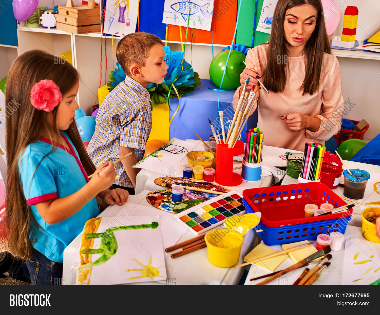 children painting and drawing in kids club craft lesson in primary school kindergarten teacher - Children Painting Images children painting and drawing in kids club craft lesson in primary school kindergarten teacher - Children Painting Images