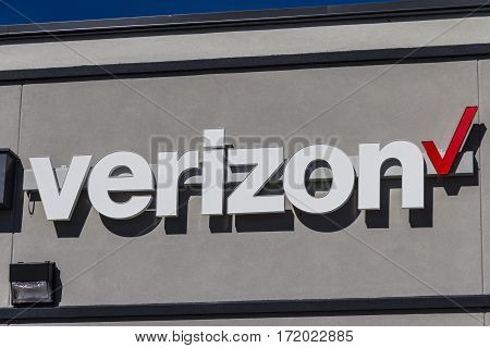 Indianapolis - Circa February 2017: Verizon Wireless Retail Location. Verizon Is One Of The Largest