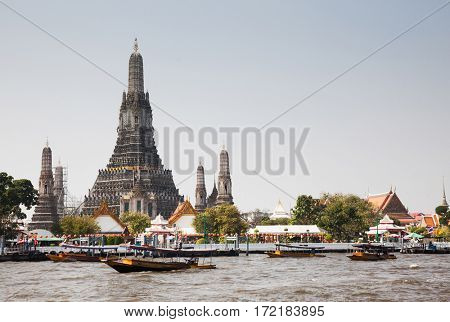 wat Arun, Chao Phraya River, Bangkok, Thailand