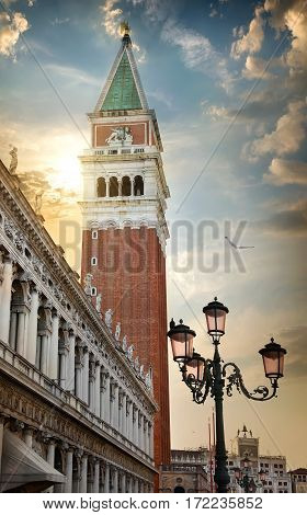 Piazza San Marco at sunrise, Vinice, Italy