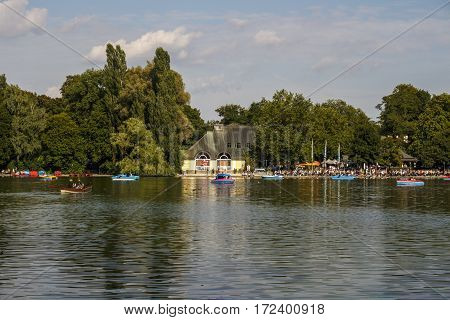 The Englischer Garten (English Garden) is a large public park in the centre of Munich stretching from the city centre to the northeastern city limits