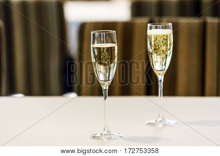 champagne glasses