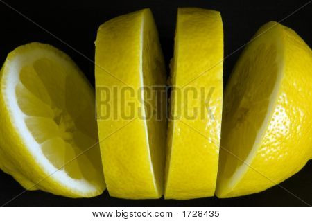 .Sllced limon