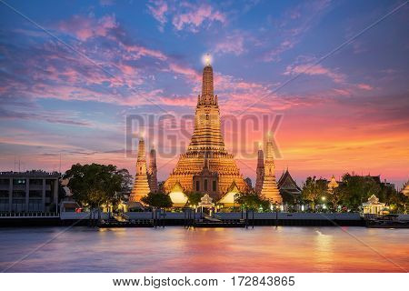 Wat Arun night view Temple in bangkok Thailand