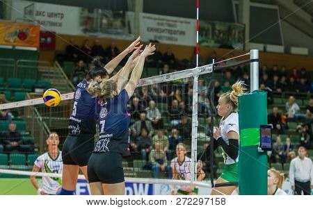 Odessa, Ukraine November 27, 2018: 2019 Cev Volleyball Cup - Women 16Th Finals Khimik Yuzhny (ukr) -
