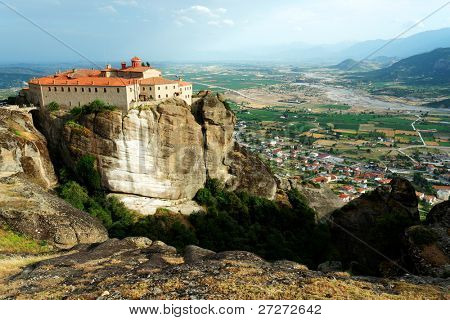 Svatý klášter svatého Štěpána, Meteora, byl postaven v 16. století a zdobené v roce 1545 (to 