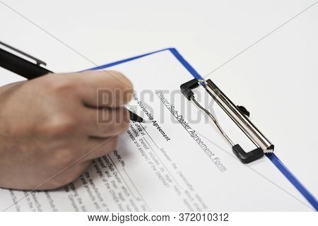 Filling And Signing Dealer And Sub-dealer Agreement