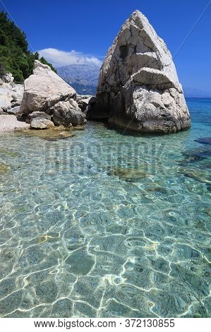 Dalmatia Adriatic Coast With Limestone Rocks. Croatia Coast Landscape. Beaches And Coast Of Mimice.