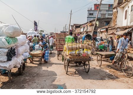 Dhaka, Bangladesh - November 22, 2016: Traffic At Sadarghat-gabtoli Road In Central Dhaka, Banglades