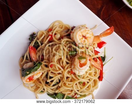Spaghetti Drunken Noodles, Phad Kee Mao Spaghetti