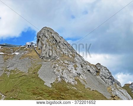 Alpine Peak Of Esel In The Swiss Mountain Range Of Pilatus And In The Emmental Alps, Alpnach - Canto