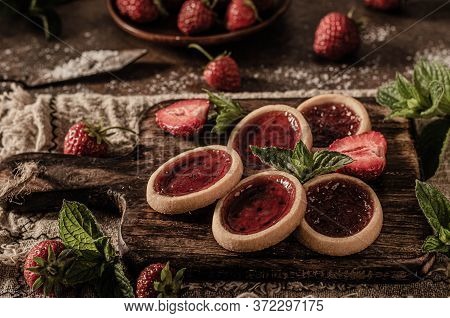 Beutiful And Delish Tartlets