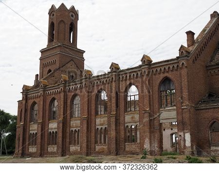 Ruins Of The Ancient Lutheran Church In Saratov, Russia. The Building In 1907 Was Built By The Germa