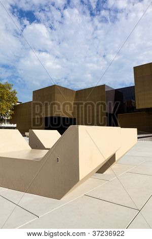GUIMARAES - 18 septembre: « Plataforma das Artes » est le premier bâtiment à Guimaraes exclusivement dedi