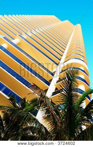 Highrise Hallandale Beach
