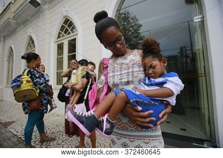 Salvador, Bahia / Brazil - April 17, 2018: Children With Microcephaly Are Seen Seeking Justice At Th