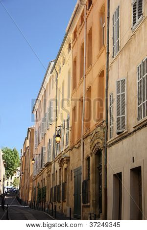 Strada di Aix-en-provence