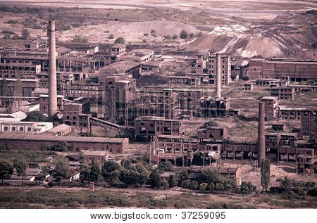 decadimento degli edifici industriali di Elbasan, albanese