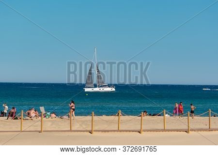 Canet En Roussillon, France: June 21, 2020: Sunny Day In The Tourist Town Of Canet En Roussillion In