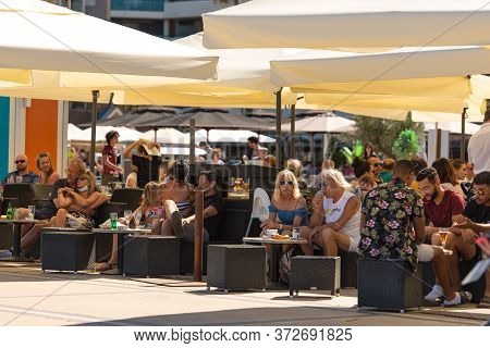 Canet En Roussillon, France: June 21, 2020: Sunny Day In The Tourist Town Of Canet En Roussillion In