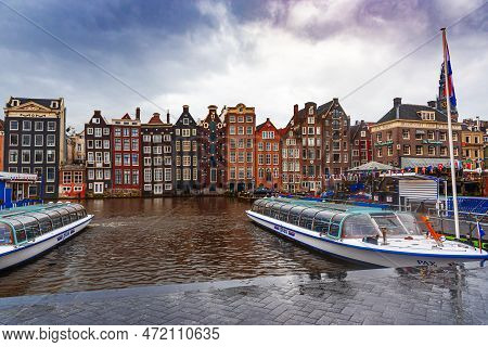Amsterdam, The Netherlands - September 22, 2015: Rederij Plas Is A Boat Company Based In Amsterdam T