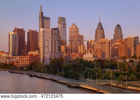 Philadelphia Downtown Skyline With The Schuylkill River. Beautiful Sunset Light. Schuylkill River Tr
