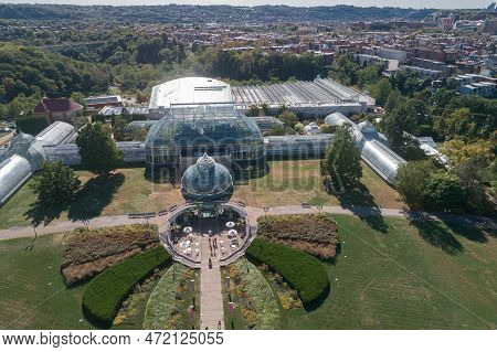 Phipps Conservatory And Botanical Gardens In Pittsburgh, Pennsylvania. Schenley Park's Horticulture 