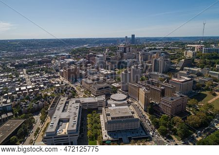 University Of Pittsburgh, Hillman Library In Foreground. Cityscape In Background. Pennsylvania.