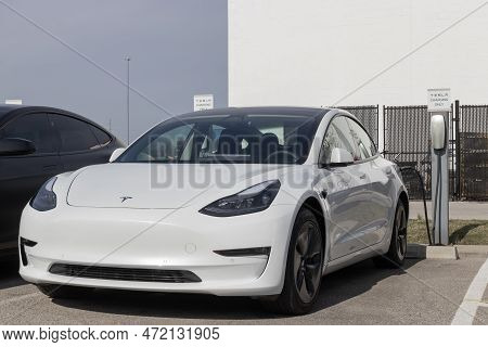 Indianapolis - Circa March 2023: Tesla Ev Electric Vehicles On Display. Tesla Products Include Elect