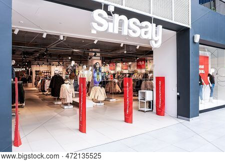 Samara, Russia - March 2, 2023: Chain Sinsay Store At The Mall