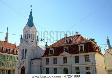 Our Lady of Sorrows Kilisesi (Sapju Dievmates baznica). Riga, Letonya