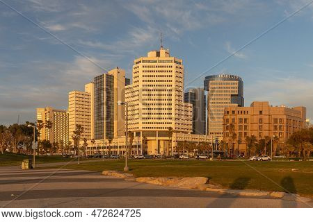 Tel-aviv, Israel -march 14 2023: View From The Tel Aviv Quay On The Textile And Fashion Center, Trad