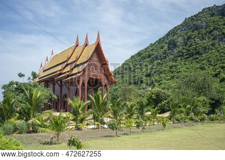 Thailand Prachuap Khiri Khan Wat Ao Noi