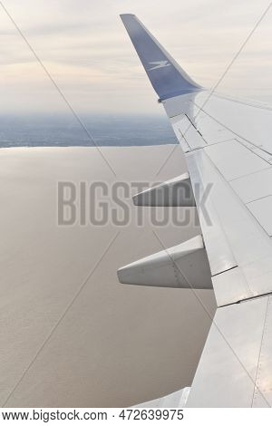 Buenos Aires, Argentina, November 18, 2022: View From A Window Of A Boeing 737-700 Jet Of Aerolineas