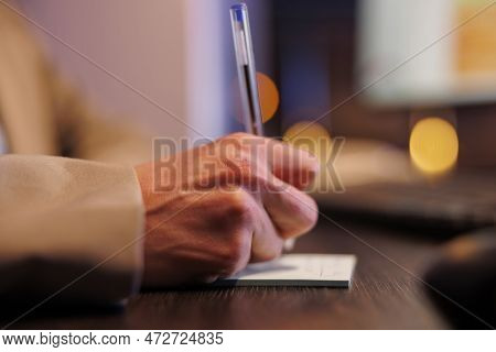 Businesswoman Writing Company Profit Progress On Stickey Notes, Working Late At Night In Startup Off