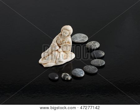 Netsuke og sten