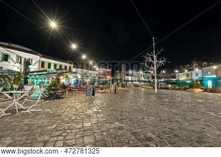 Korce Albania - 01.03.2023: Old Bazaar Of Korca City Filled With No People At Night