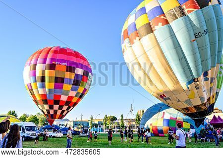 Igualada, Barcelona, July 07 De 2022. 26th European Balloons Festival. Concentration Of Hot Air Ball