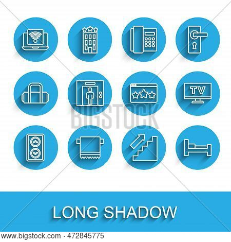 Set Line Lift, Towel On Hanger, Wireless Laptop, Stairs Up, Hotel Room Bed, Smart Tv And Five Stars 