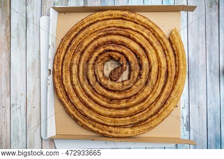 Rosca De Porra For Typical Madrid Breakfasts, Accompanied By A Coffee With Milk Or Chocolate
