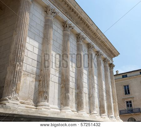 Nimes: Maison Carree