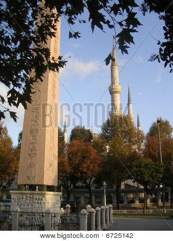 Obelisco E Minareti