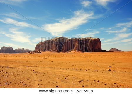 Pustynia Wadi Rum, Jordania.