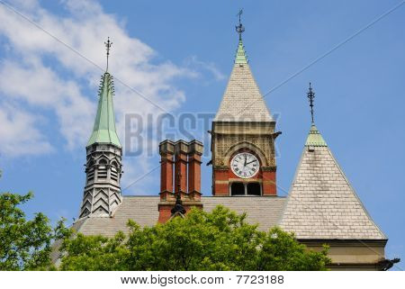 Gotické věže knihovny