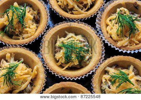Tartlets With Cheese Sauce